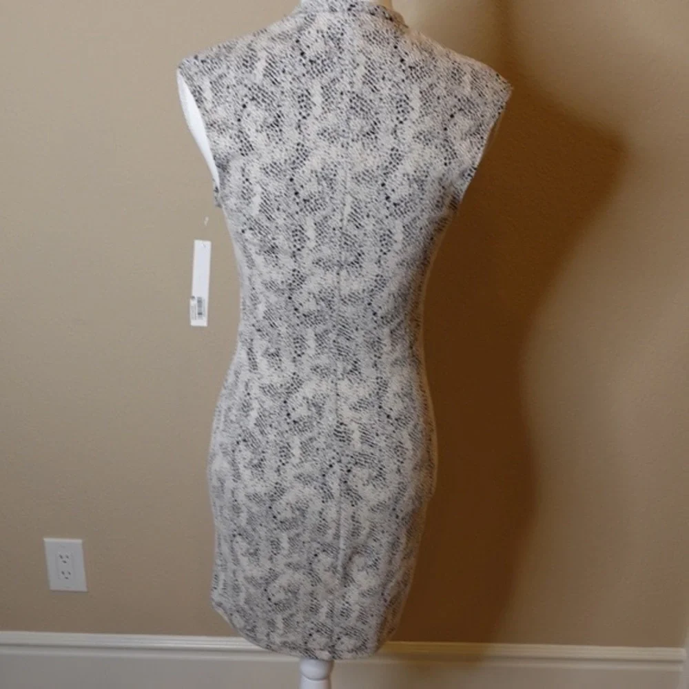 Bloomingdale's Aqua Sleeveless Black/Cream Print  Dress - Picture 5 of 8